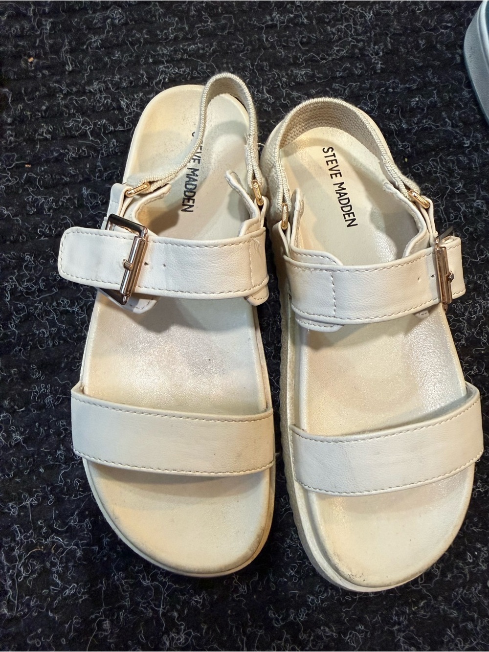 Steve Madden Kids Cream Double-Strap Buckle Sandals
